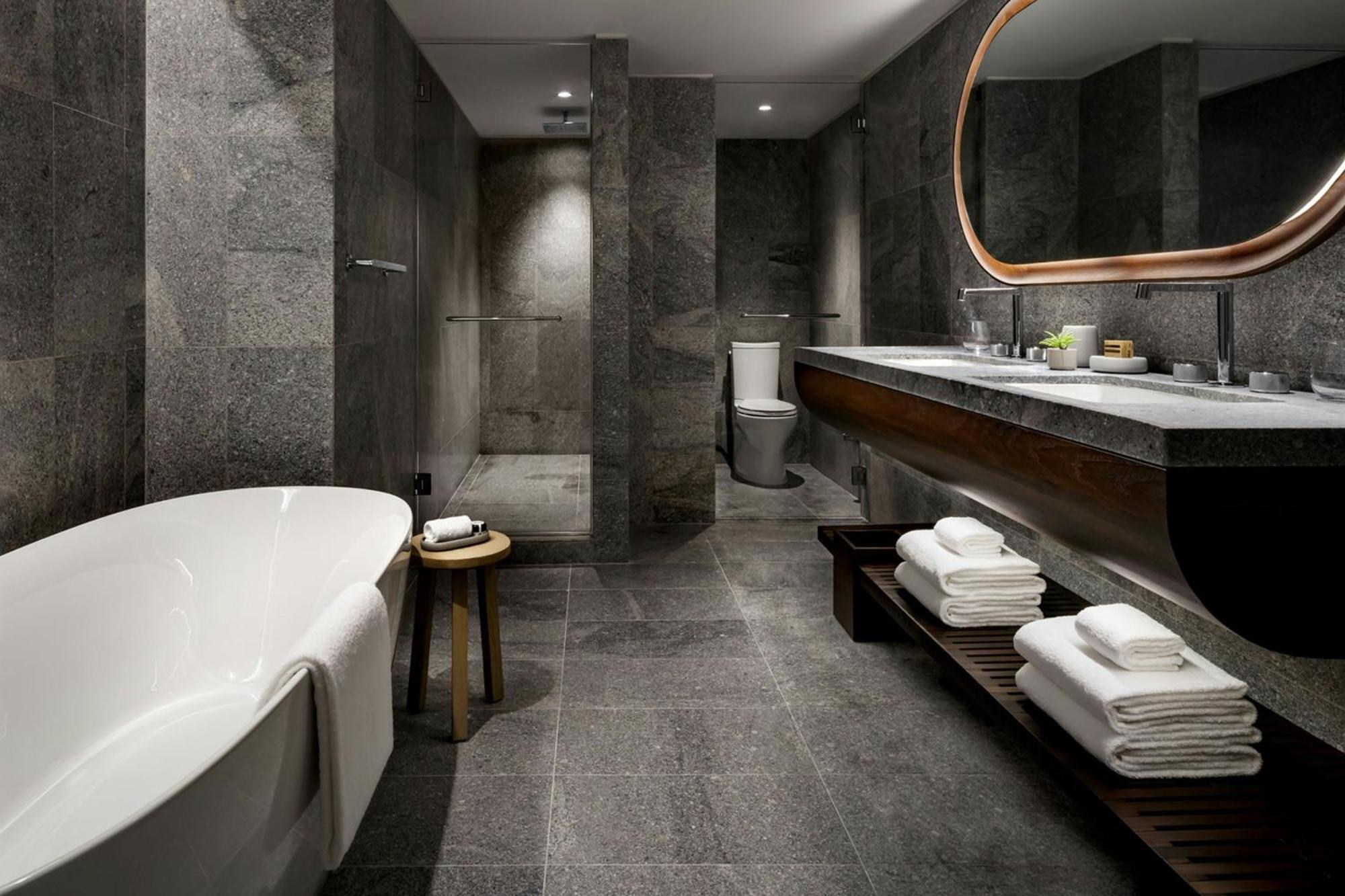 Muir, A Luxury Collection Hotel, 5* Halifax