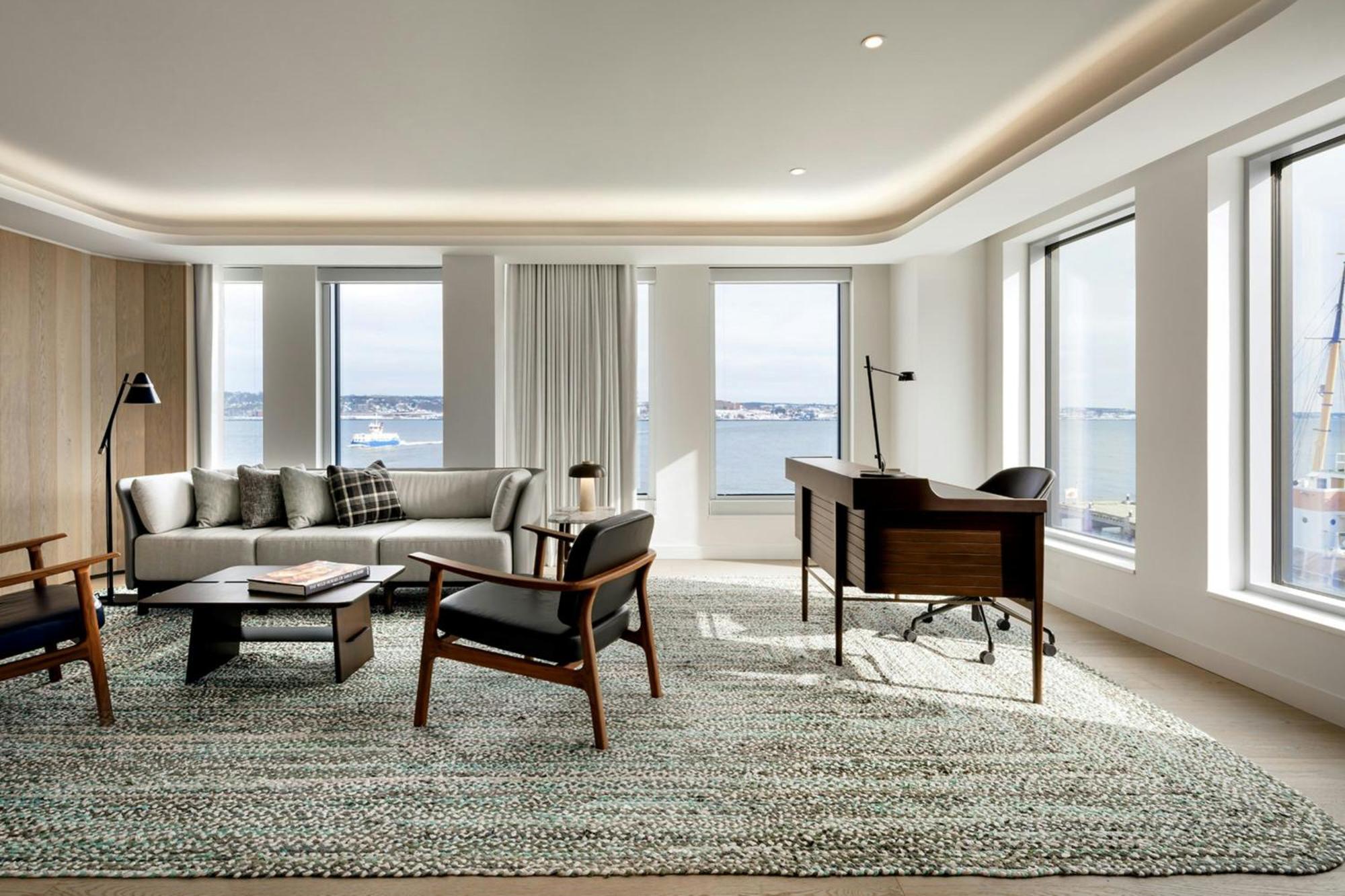 Muir, A Luxury Collection Hotel, 5*